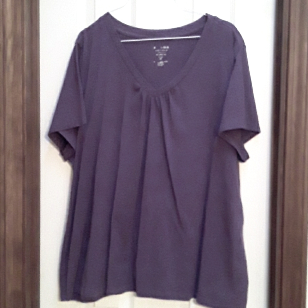 Short sleeved shirt